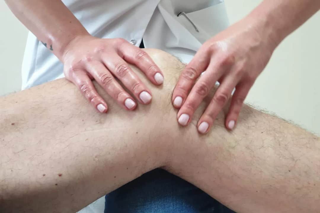 Ile kosztuje wizyta fizjoterapeuty w domu? Sprawdź ceny i lokalizacje