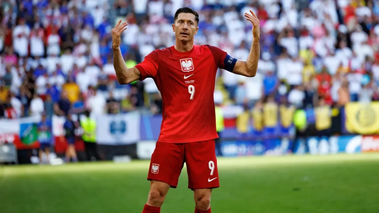 Ile zarabia Lewandowski? Zaskakujące fakty o jego dochodach